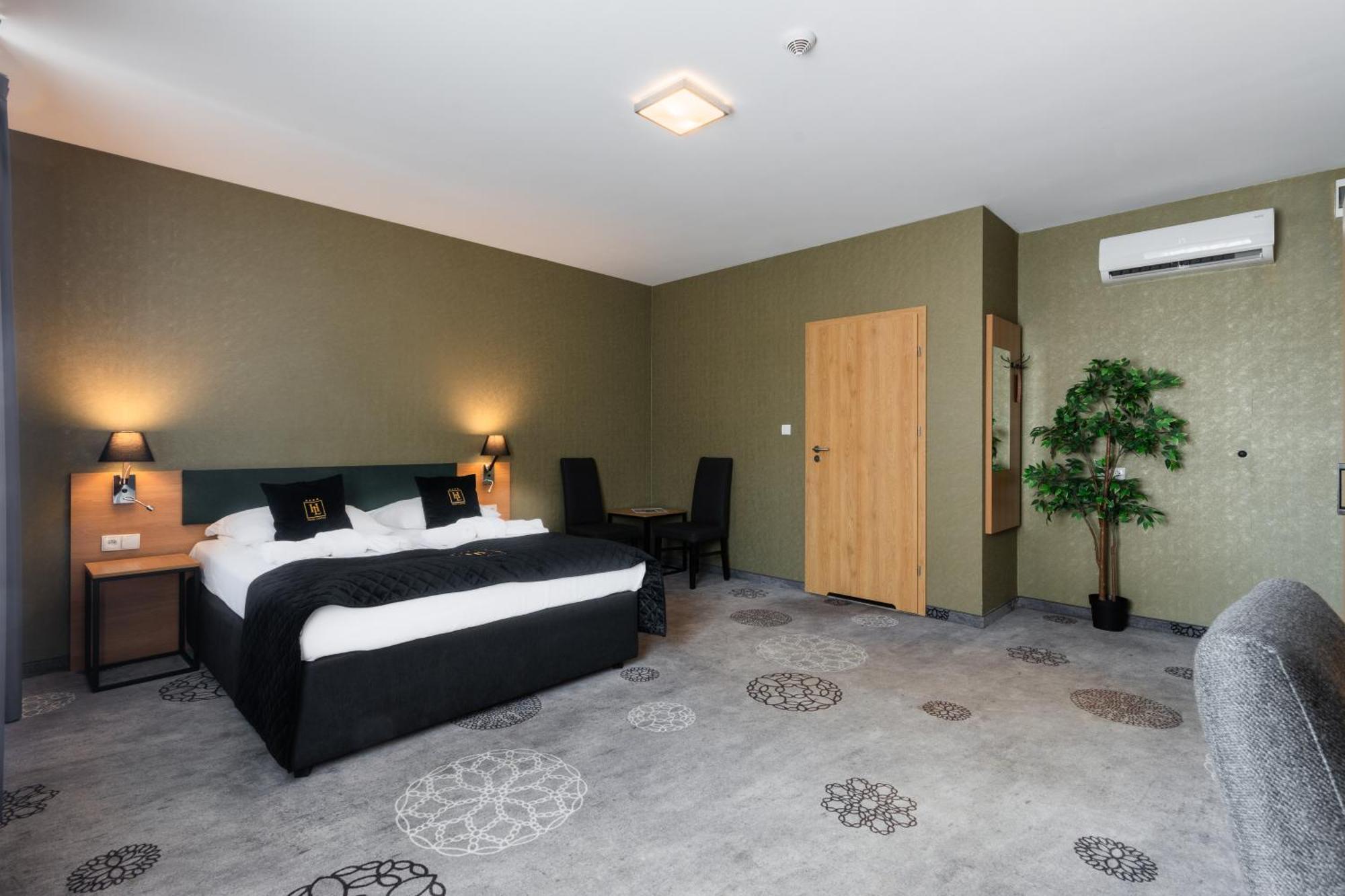 Hotel Lantier Wellness & Spa Bytom Eksteriør bilde